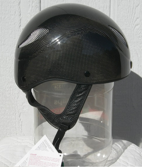 U o F   Carbon Helmet EVO