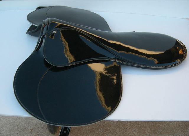 Japanese Custom Color 4 Pocket Saddle with leaded seat