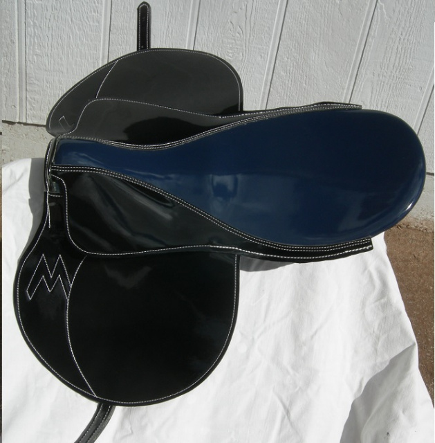 Merlano Large Light Saddle